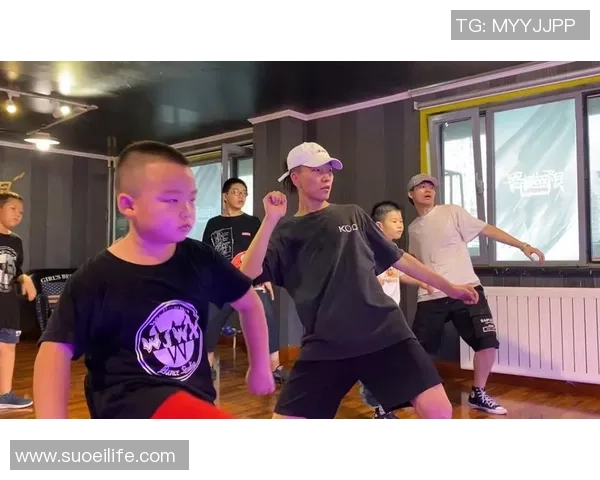 上海街舞队团队协作引发热议争议背后的默契与挑战解析